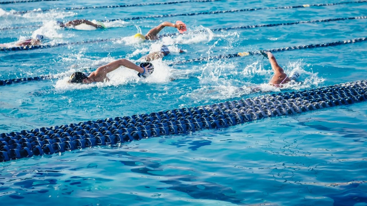 Wideoanaliza pływania — co zobaczysz, gdy spojrzymy na Ciebie z 8 różnych kadrów