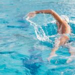 Ile lekcji potrzeba, żeby nauczyć się pływać? Realne oczekiwania vs rzeczywistość